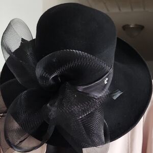 Black Women's Dress Hat with Decorative Bow
